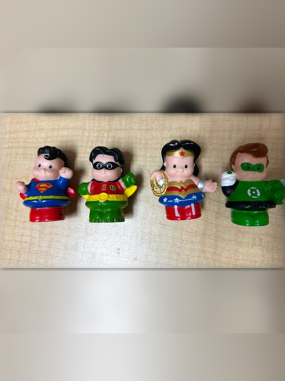 Fisher-Price Little People DC Super Friends Figures Set Mini Figure Set